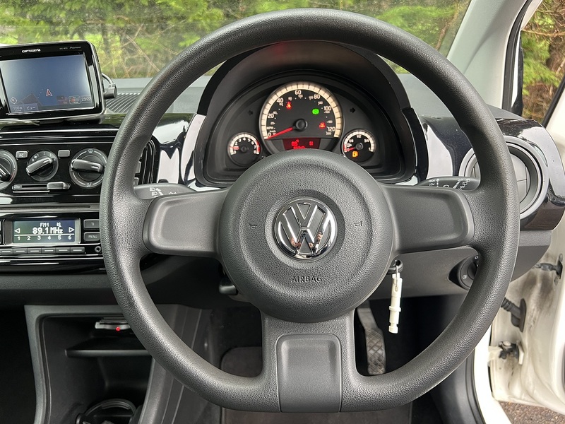 Volkswagen Up Move Up - U11642