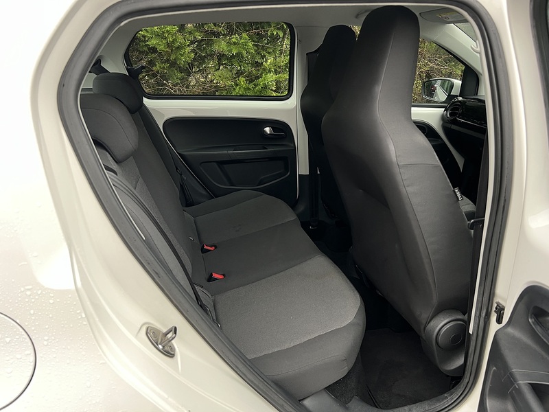 Volkswagen Up Move Up - U11642