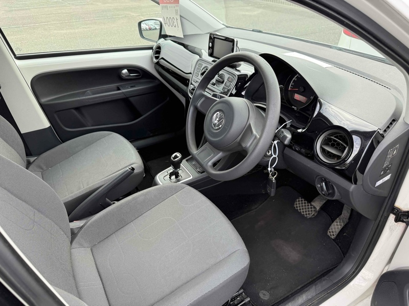 Volkswagen Up 5D - U11642
