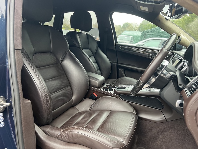 Porsche Macan S 4WD - U11643