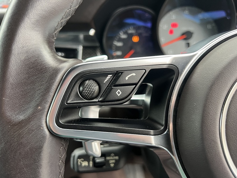 Porsche Macan S 4WD - U11643