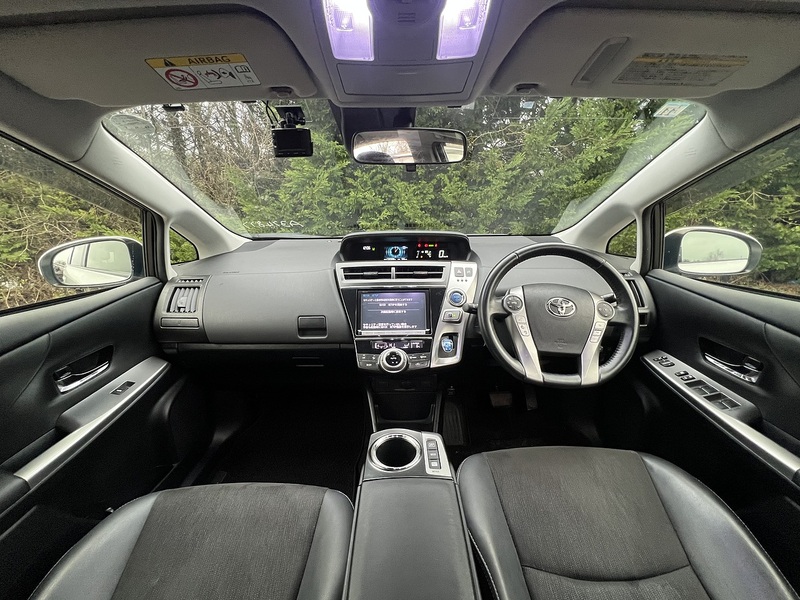 Toyota Prius Plus Icon Tss - U11644