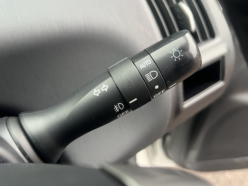 Toyota Prius Plus Icon Tss - U11644