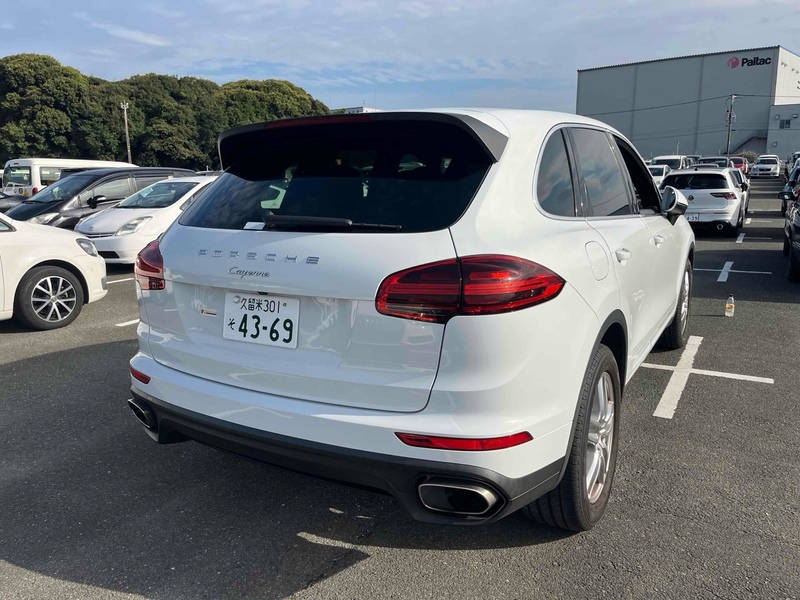 Porsche Cayenne 4WD - U11645