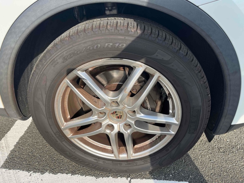 Porsche Cayenne 4WD - U11645