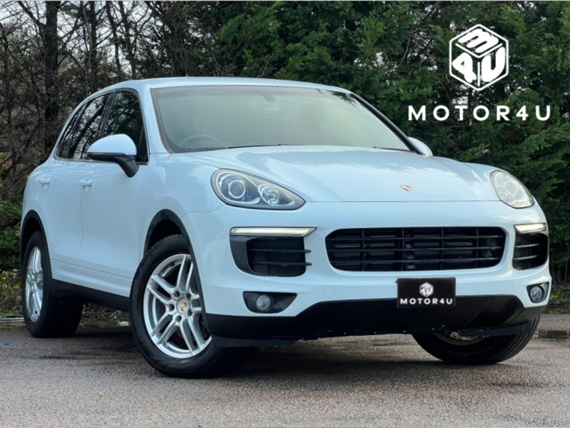Porsche Cayenne 4WD - U11645