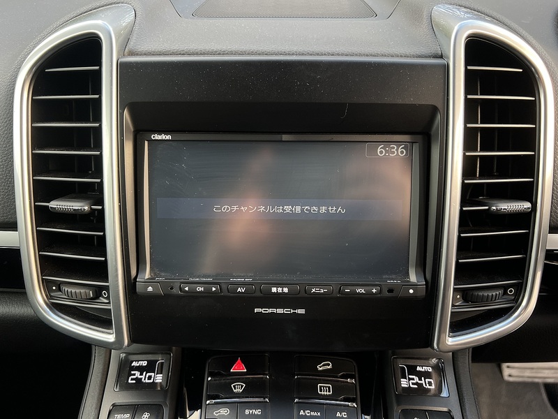 Porsche Cayenne 4WD - U11645