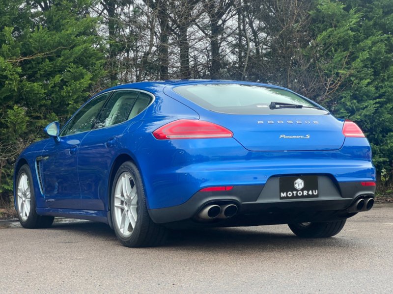 Porsche Panamera S Hybrid Tiptronic S - U11646