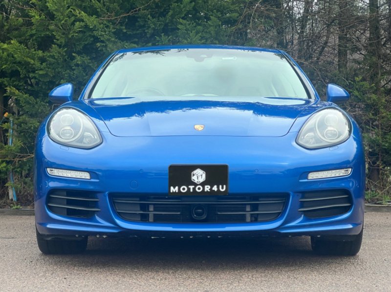 Porsche Panamera S Hybrid Tiptronic S - U11646