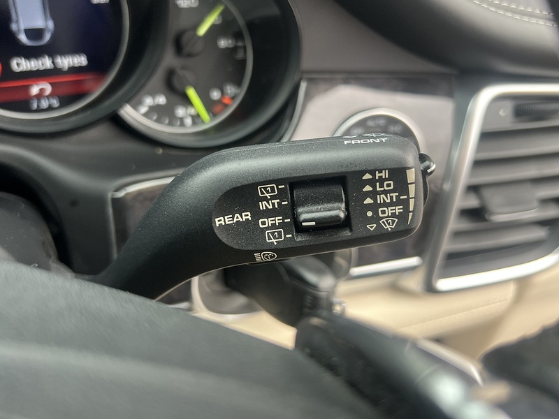 Porsche Panamera S Hybrid Tiptronic S - U11646