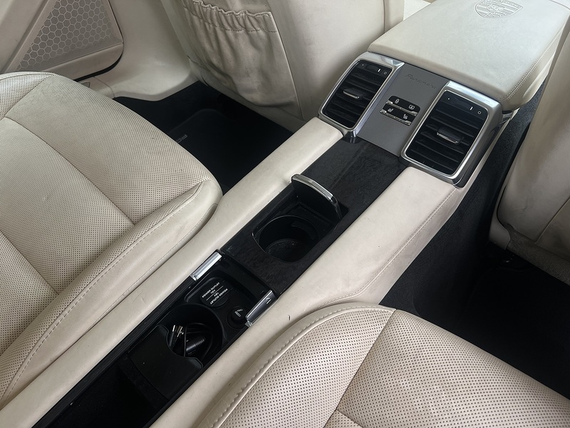 Porsche Panamera S Hybrid Tiptronic S - U11646