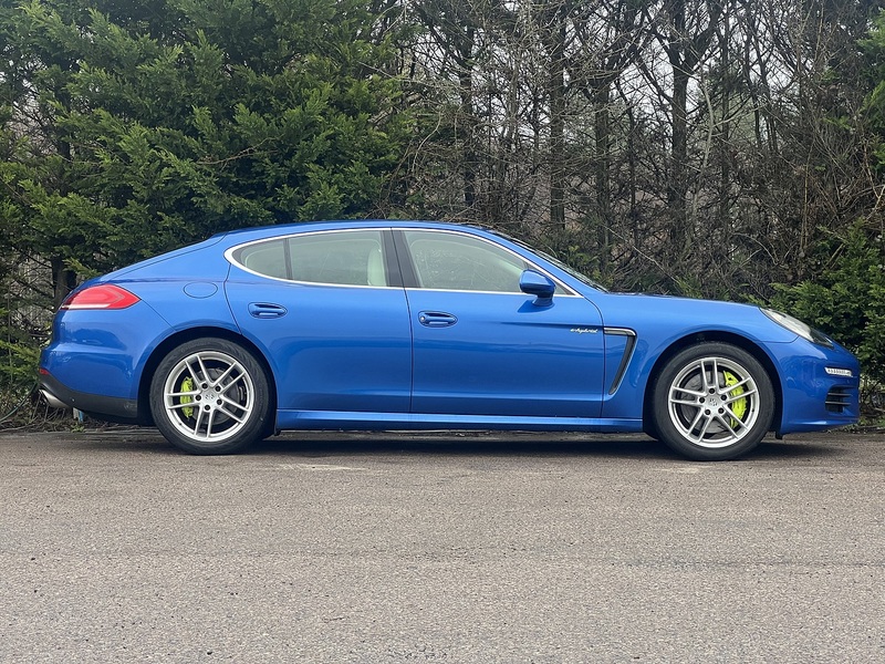 Porsche Panamera S Hybrid Tiptronic S - U11646