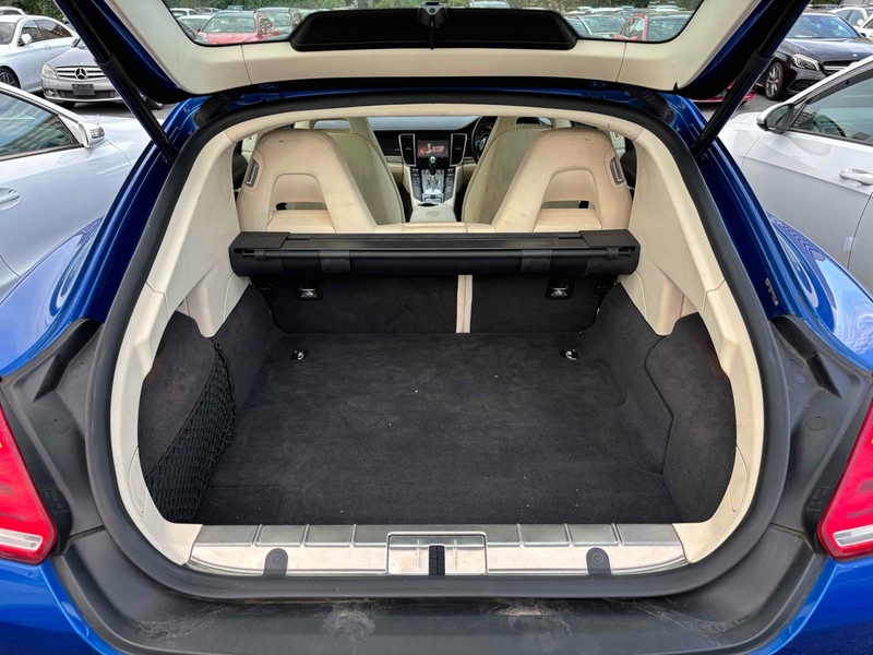 Porsche Panamera S Hybrid Tiptronic S - U11646