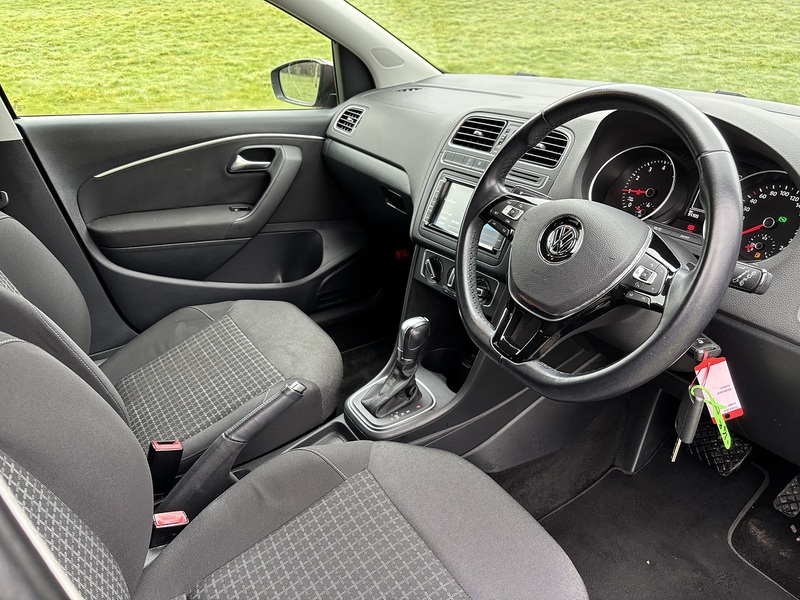 Volkswagen Polo TSI Comfort Line - U11647