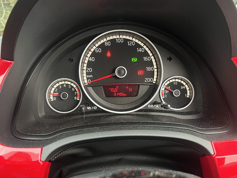 Volkswagen Up High Up - U11649