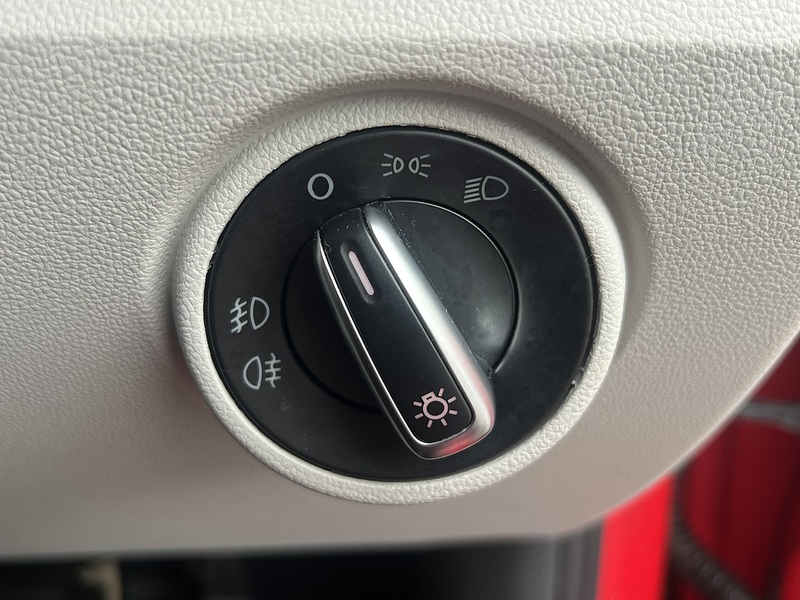 Volkswagen Up High Up - U11649