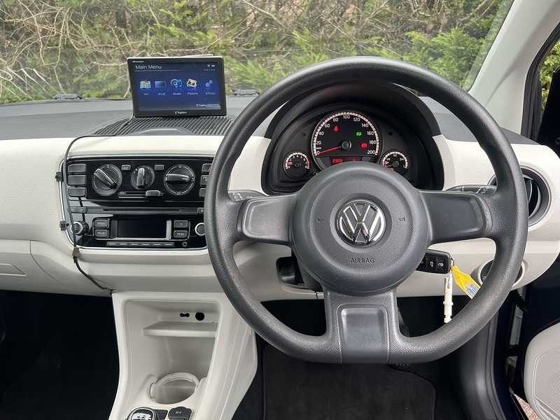Volkswagen Up Move Up - U11650