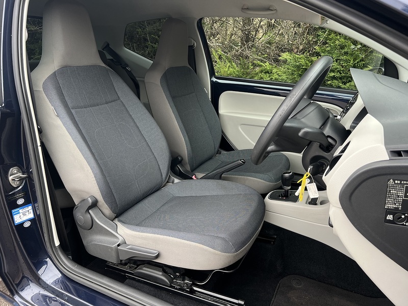 Volkswagen Up Move Up - U11650