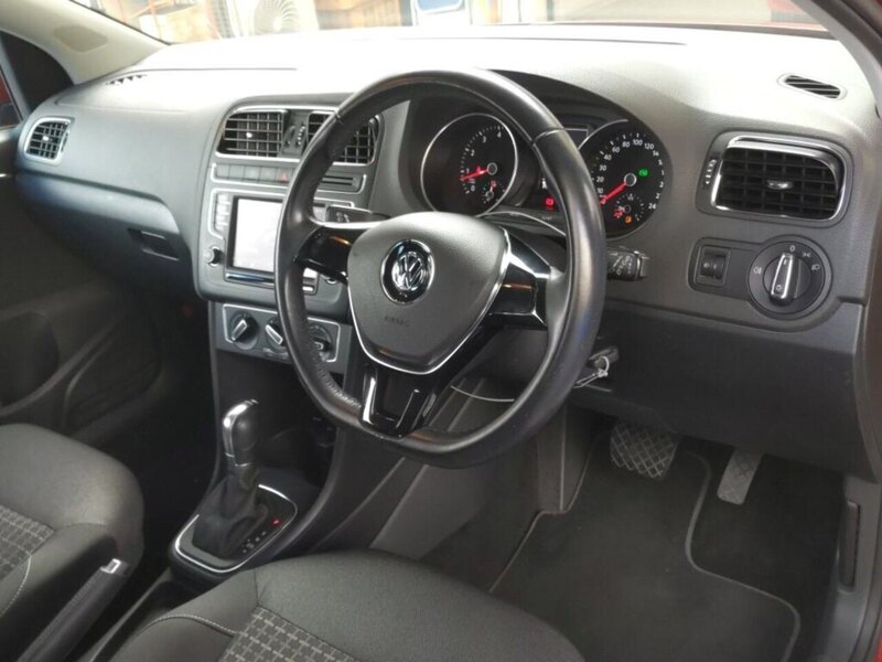 Volkswagen Polo TSI Comfort Line - U11651