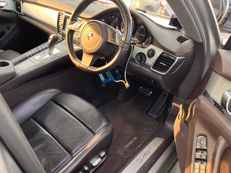 Porsche Panamera Turbo Pdk - U11652