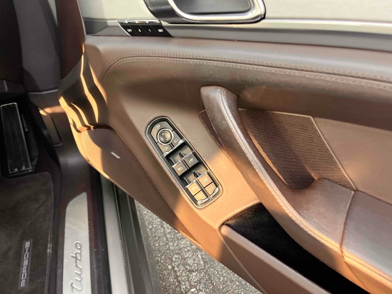 Porsche Panamera Turbo Pdk - U11652