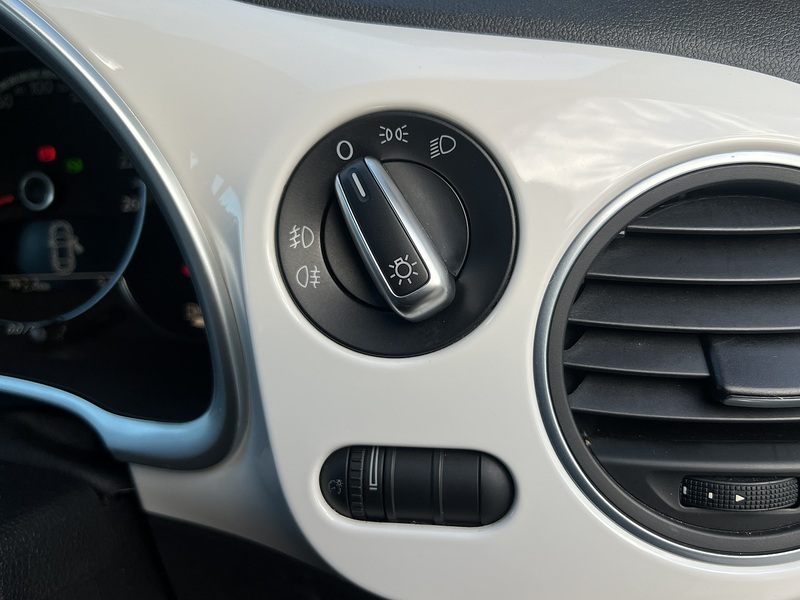 Volkswagen Beetle Design Leather Package - U11656