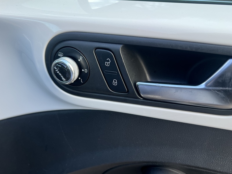 Volkswagen Beetle Design Leather Package - U11656