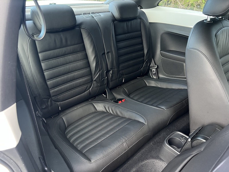 Volkswagen Beetle Design Leather Package - U11656