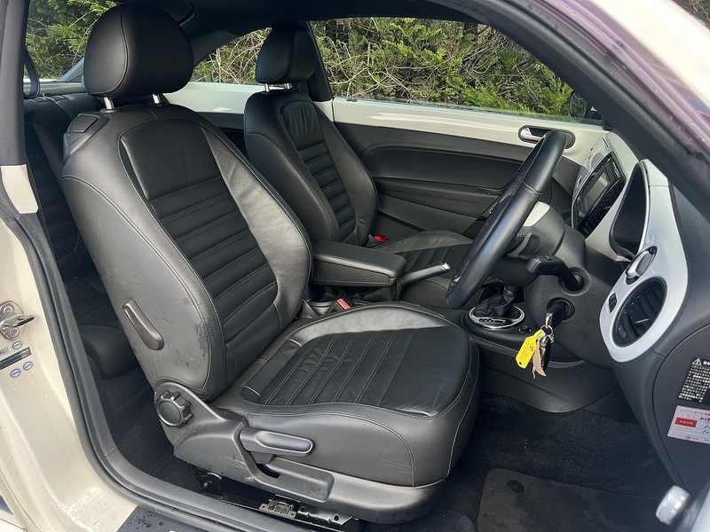 Volkswagen Beetle Design Leather Package - U11656