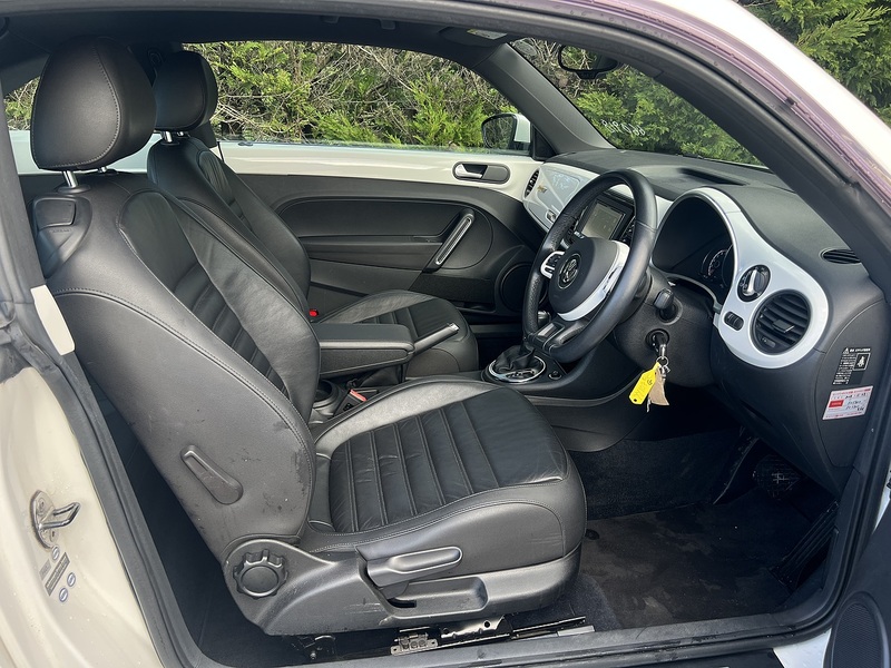 Volkswagen Beetle Design Leather Package - U11656