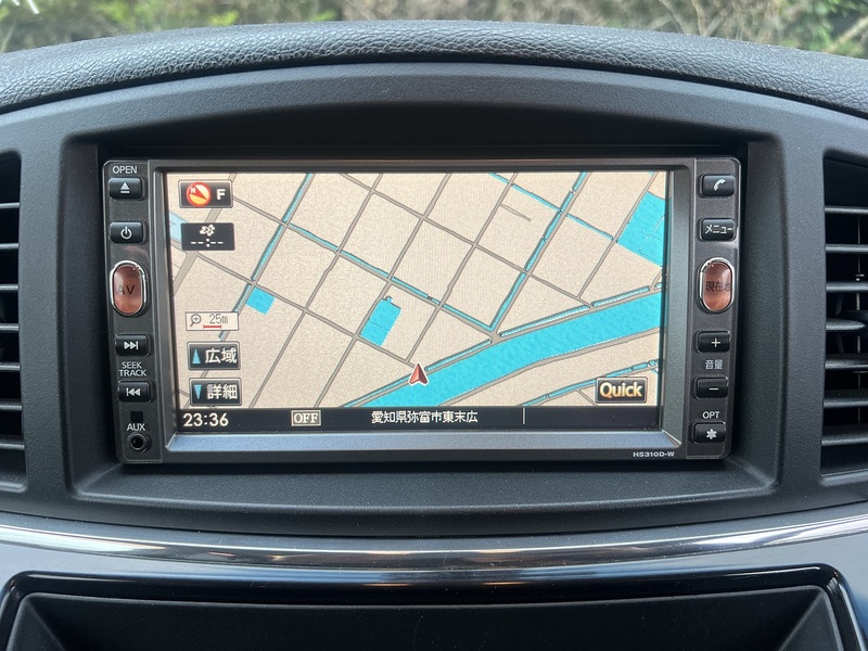 Nissan Elgrand 250 Highway Star - U11657