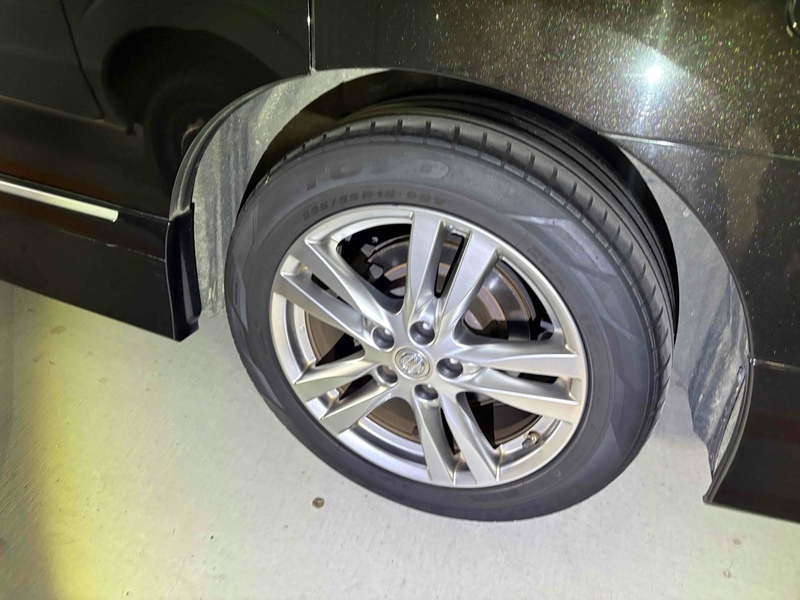 Nissan Elgrand 250 Highway Star - U11657