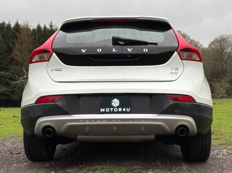 Volvo V40 T5 Cross Country Pro Awd - U11658