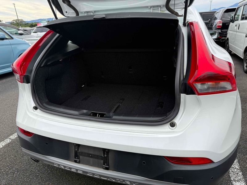 Volvo V40 T5 Cross Country Pro Awd - U11658