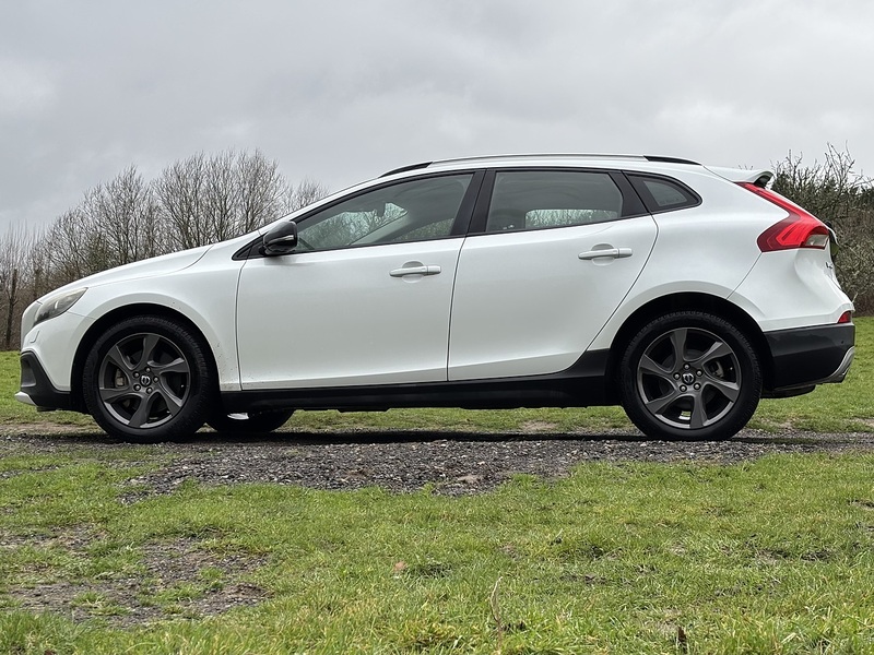Volvo V40 T5 Cross Country Pro Awd - U11658