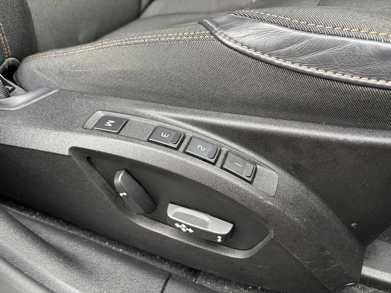 Volvo V40 T5 Cross Country Pro Awd - U11658