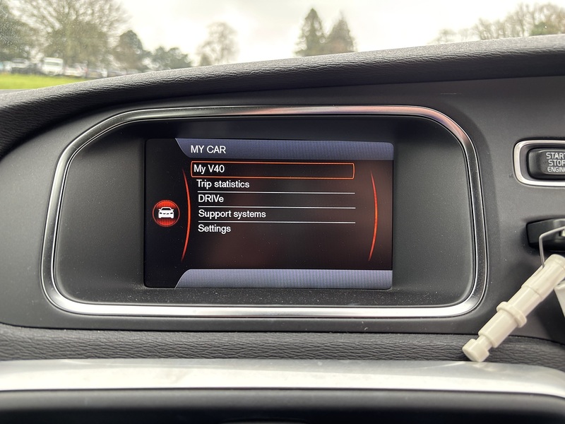 Volvo V40 T5 Cross Country Pro Awd - U11658