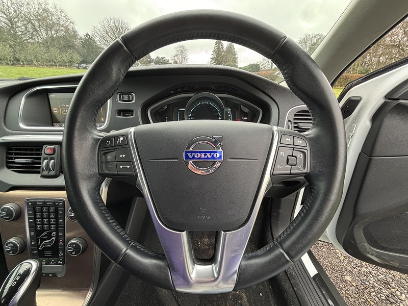 Volvo V40 T5 Cross Country Pro Awd - U11658