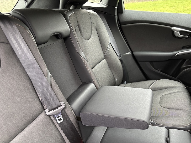 Volvo V40 T5 Cross Country Pro Awd - U11658