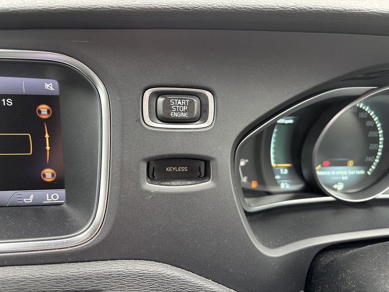 Volvo V40 T5 Cross Country Pro Awd - U11658