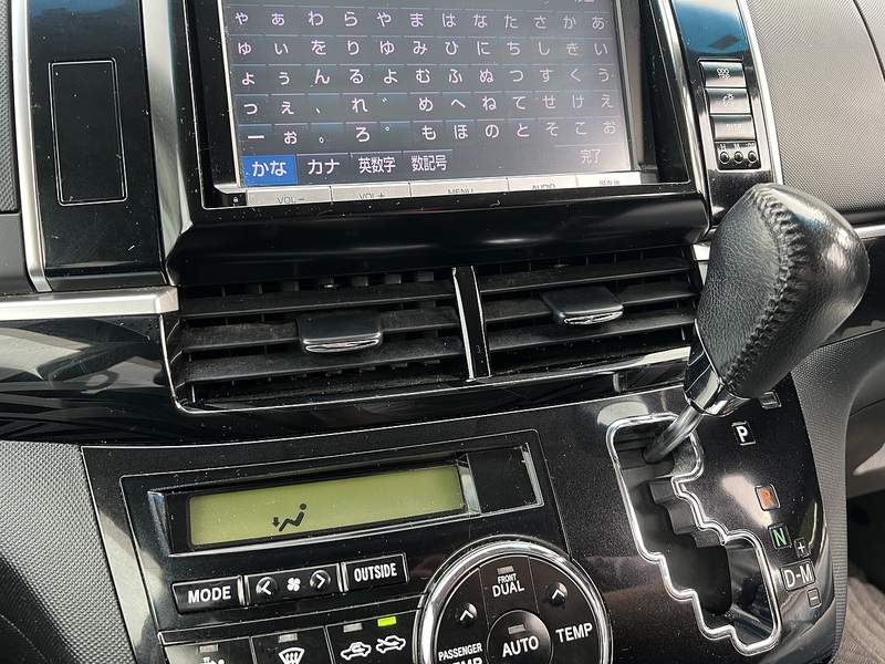 Toyota Estima  - U11659