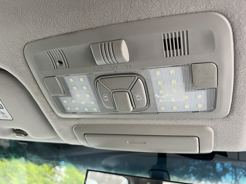 Toyota Estima  - U11659