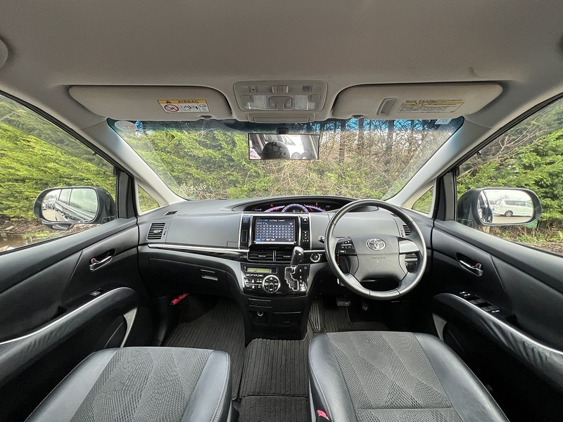 Toyota Estima  - U11659