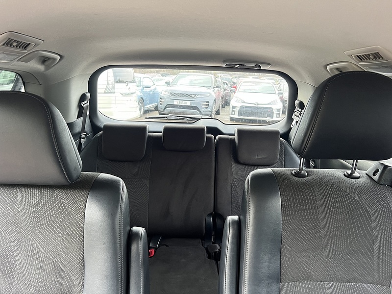 Toyota Estima  - U11659