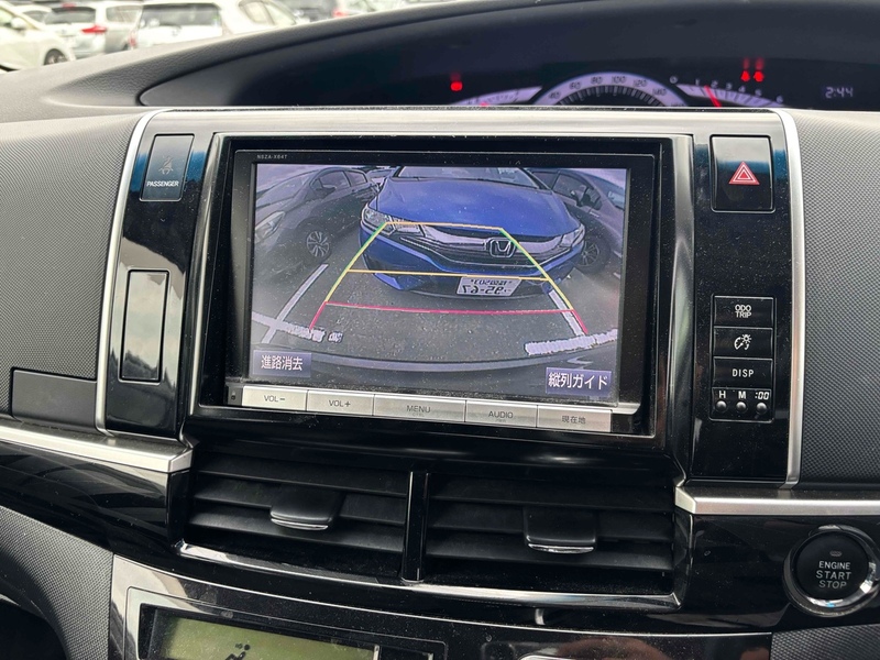 Toyota Estima  - U11659