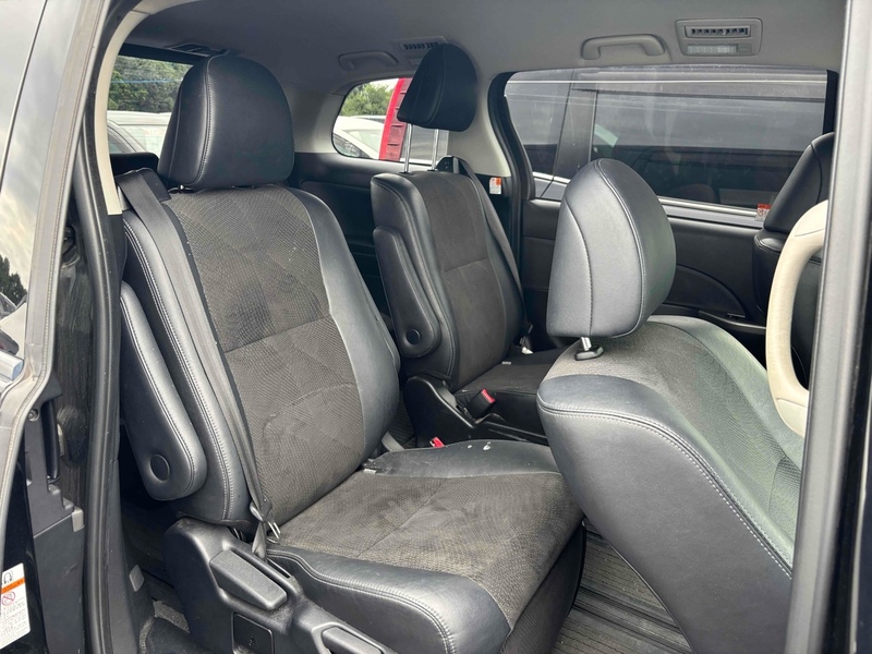 Toyota Estima  - U11659