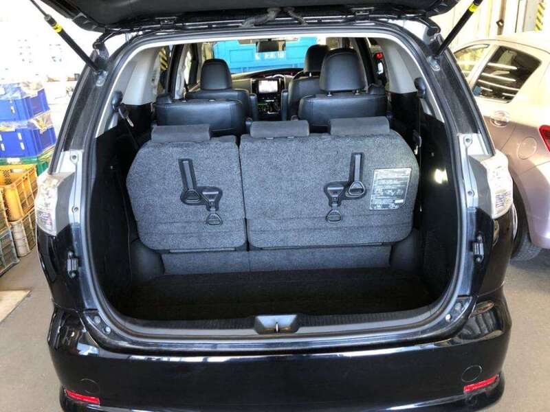 Toyota Estima  - U11659