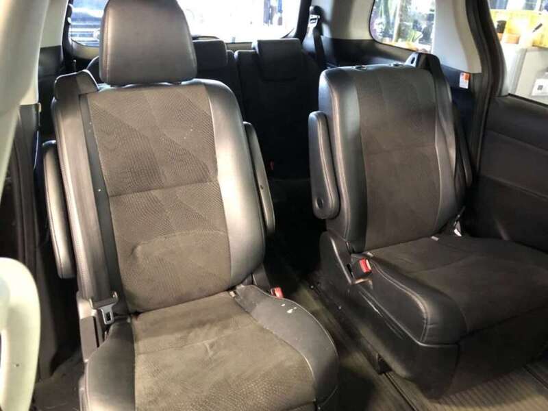 Toyota Estima  - U11659