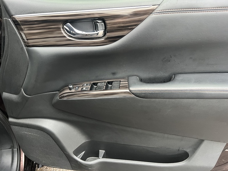 Nissan Elgrand 250 Highway Star - U11660