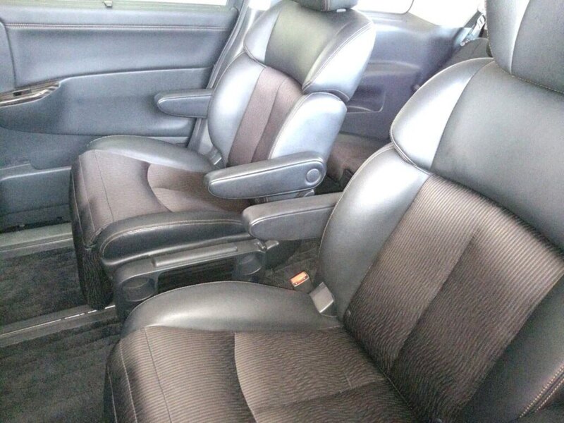 Nissan Elgrand 250 Highway Star - U11660